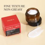 Soin Anti-Âge Triple Action – Hydratant Pro-Rétinol, Vitamine C & Acide Hyaluronique – Protection SPF 25 Broad Spectrum – 30g – Image 3