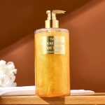Gel Douche de Luxe TWG 24K Pure Golden – Formule Illuminatrice à l'Or Pur, Glycérol et Vitamine E – Hydratation Intense, Anti-Acné et Éclat du Corps - 500ml